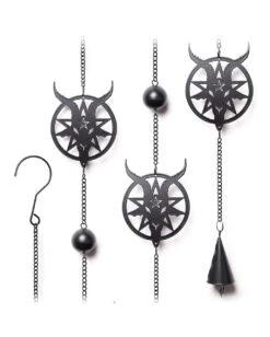 Baphomet Metall Windspiel Hängedeko -Karneval Universe baphomet metall windspiel halloween und gothic haengedeko alchemy england baphomet wind chime 52746
